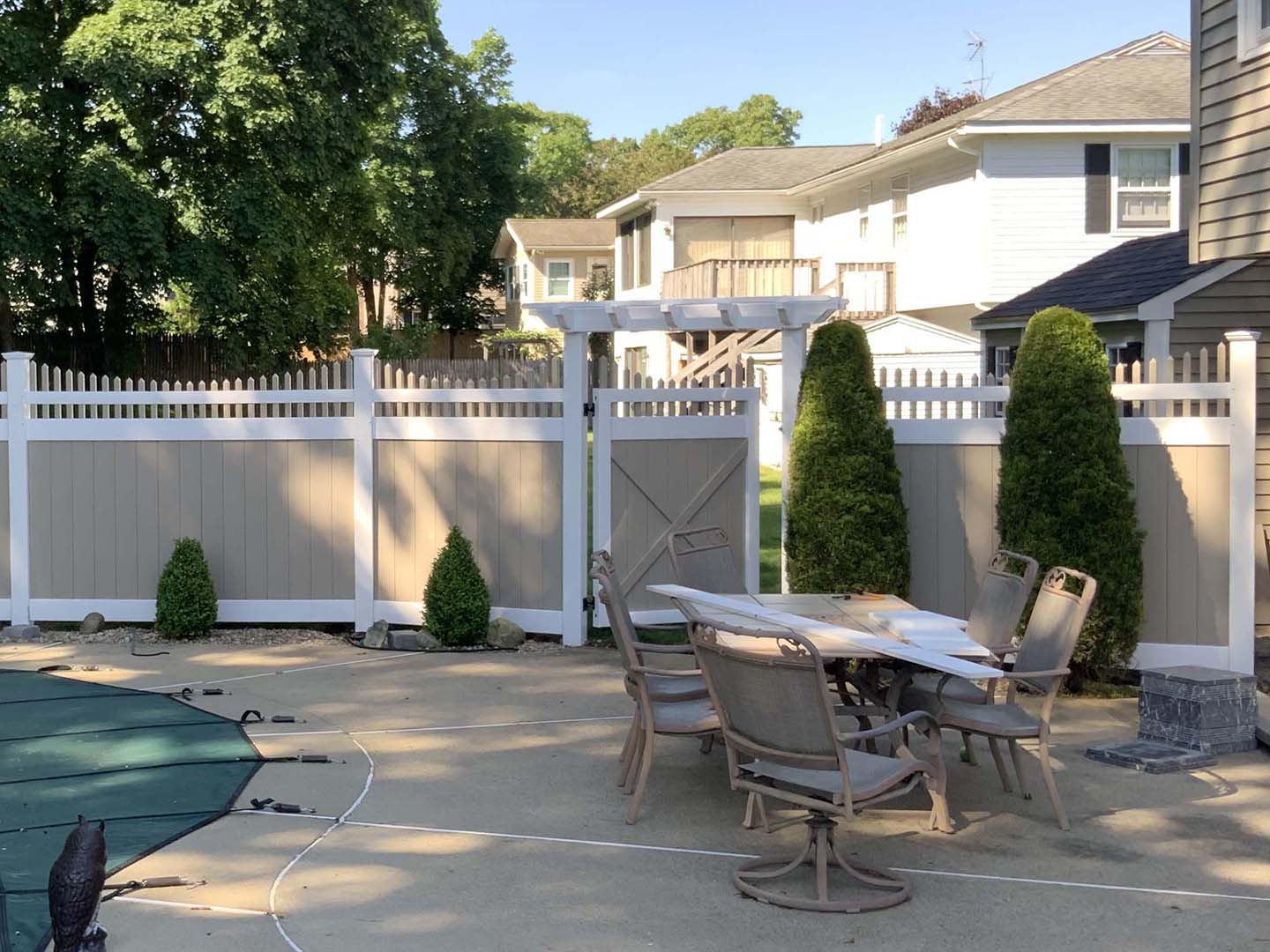 Vinyl fence project completed by New England Automatic Gate in the Merrimack Valley, Massachusetts